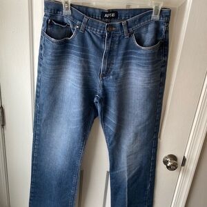 Men jeans denim blue straight fit 36/30 Apt 9